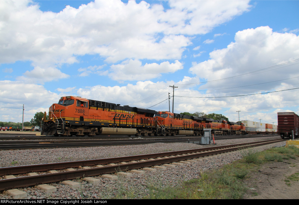 BNSF 7888 West